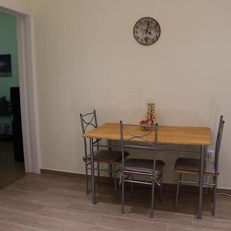 Comfortable Apartment In The Center Of Atenas Exterior foto